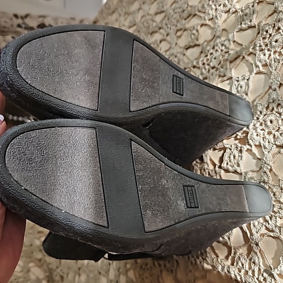 Toms Gray Felt Textile Wool Wedge Booties - Picture 6 of 7